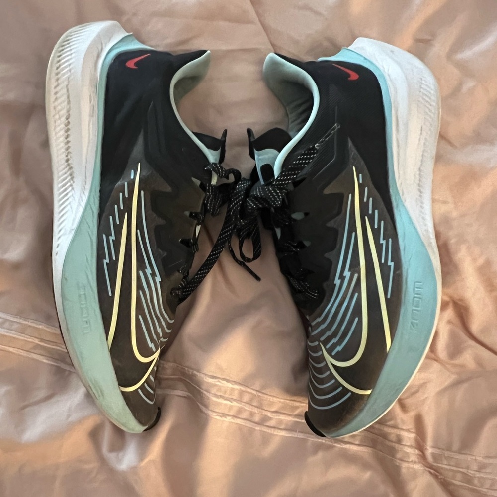 Nike Zoom Gravity 2 Running Shoes